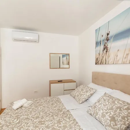 Apartment Valleris Bale